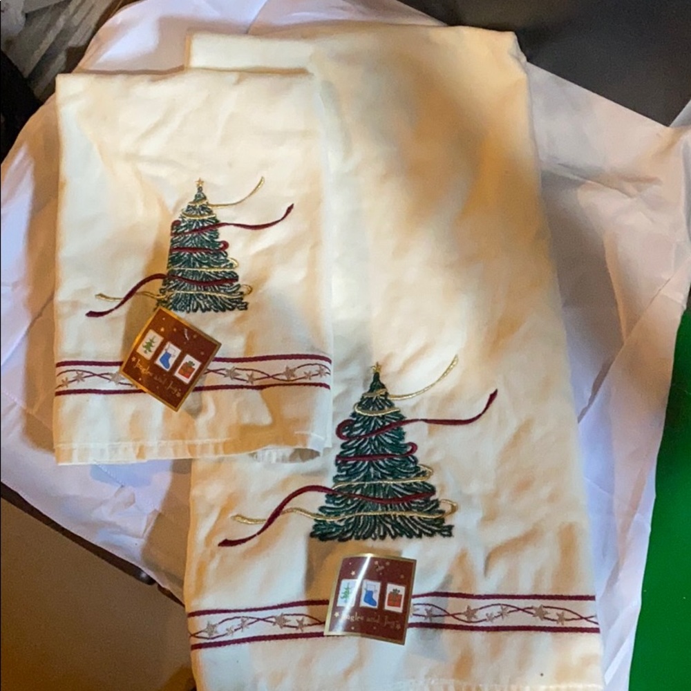 Embroidered Christmas Bath Towel and Hand Towel